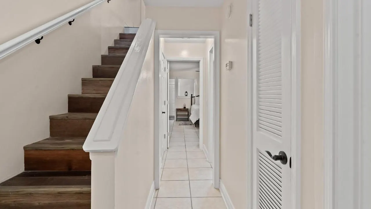 Pet Friendly Townhome With Gulf Views And Hot Tub Right Across From Beach And Schooners Panama City Beach